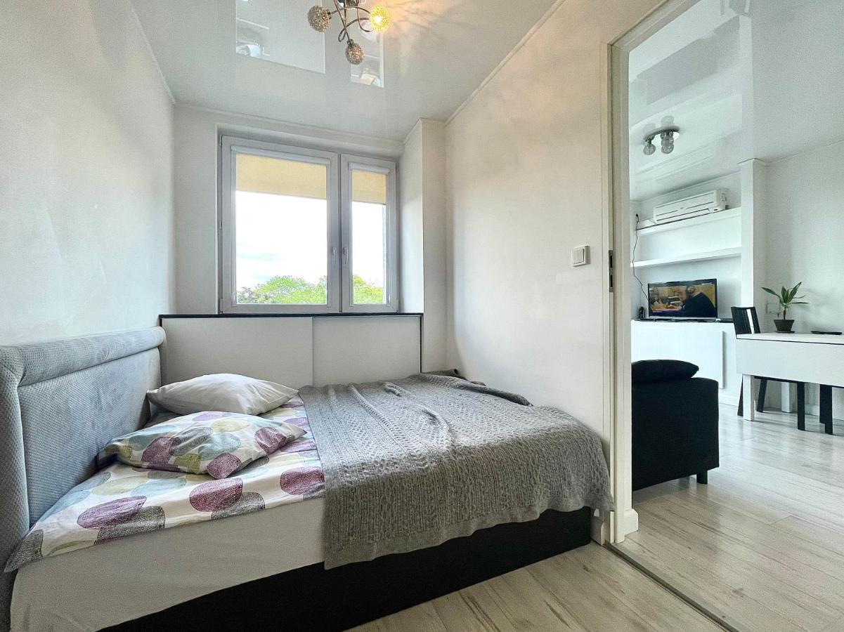 Sasi - cozy apartment for 6 people in centre Varsavia Esterno foto
