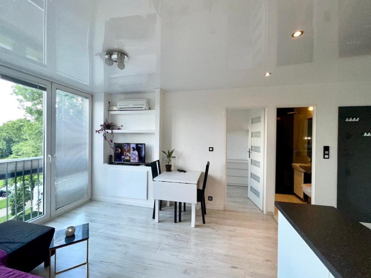 Sasi - cozy apartment for 6 people in centre Varsavia Esterno foto