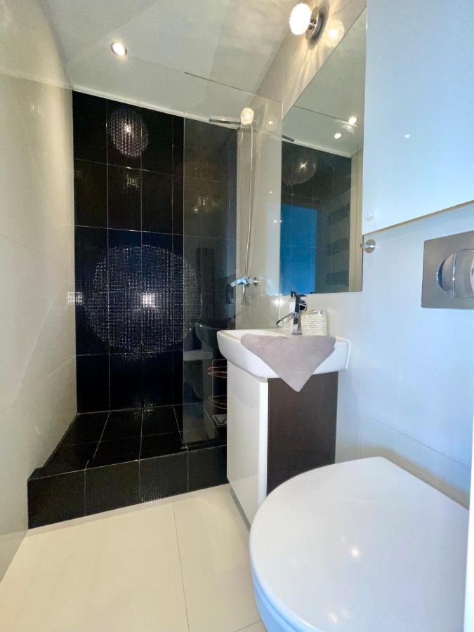Sasi - cozy apartment for 6 people in centre Varsavia Esterno foto